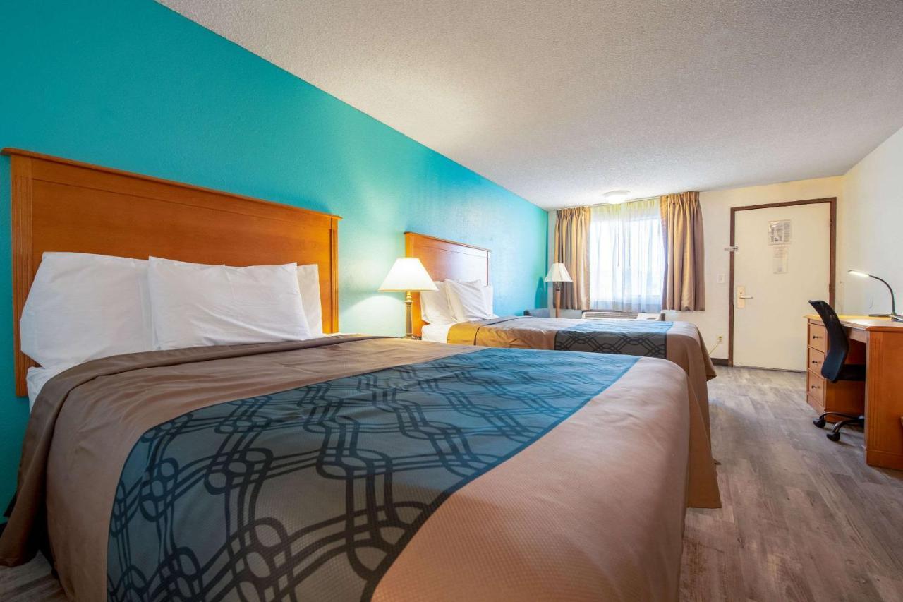 Econo Lodge Kent Esterno foto