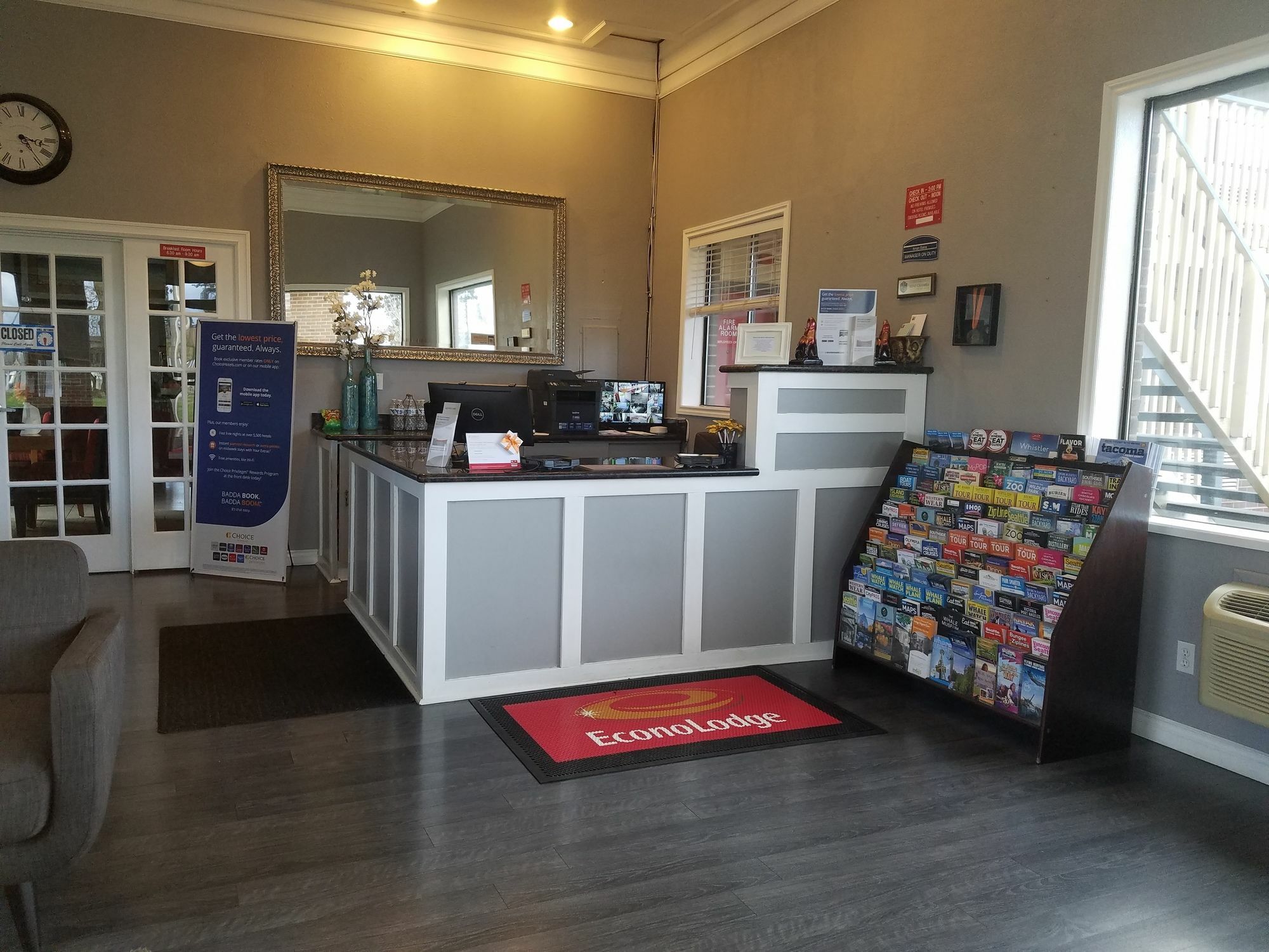 Econo Lodge Kent Esterno foto